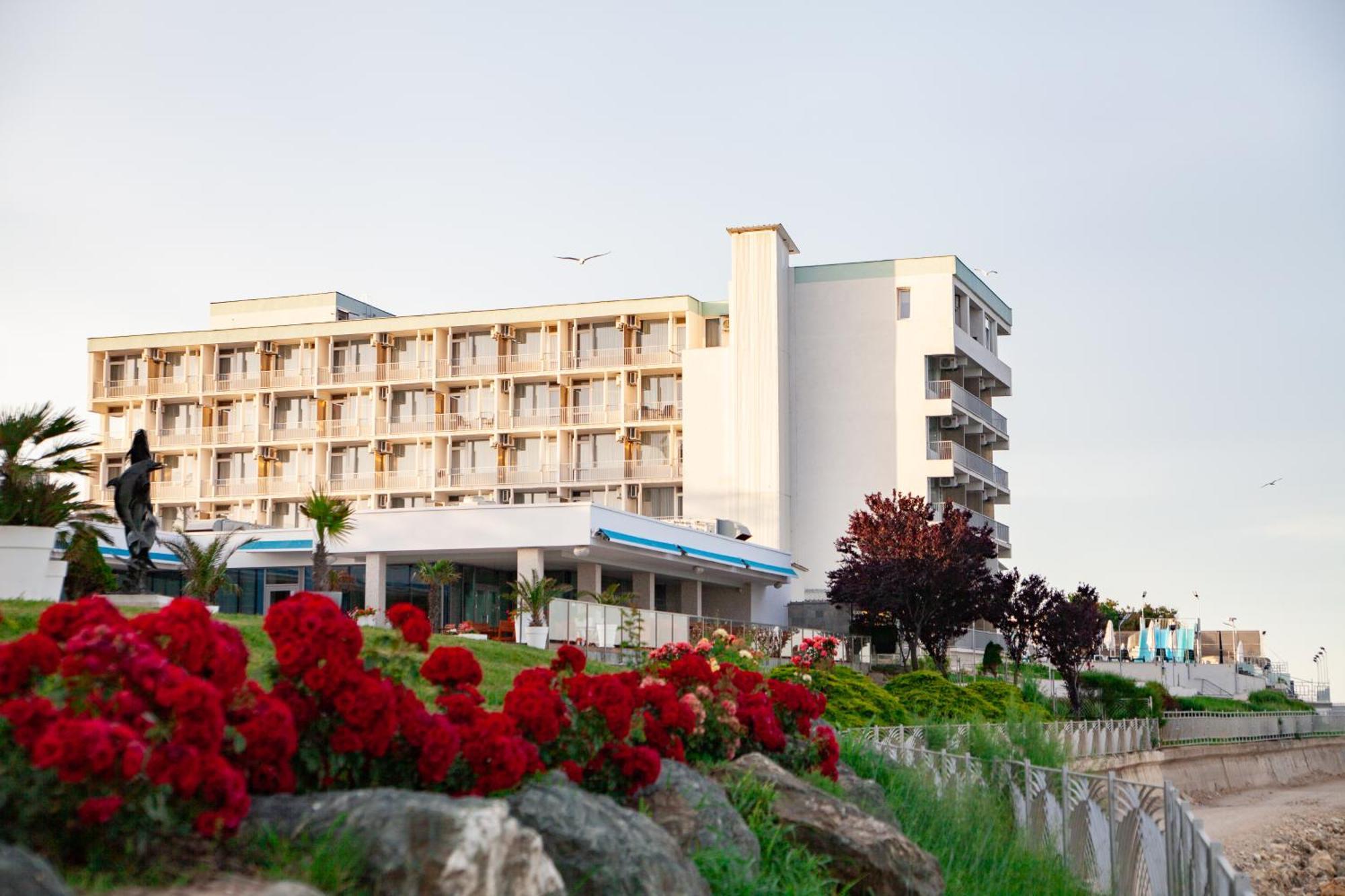 Hotel Carmen Azzuro Venus Esterno foto